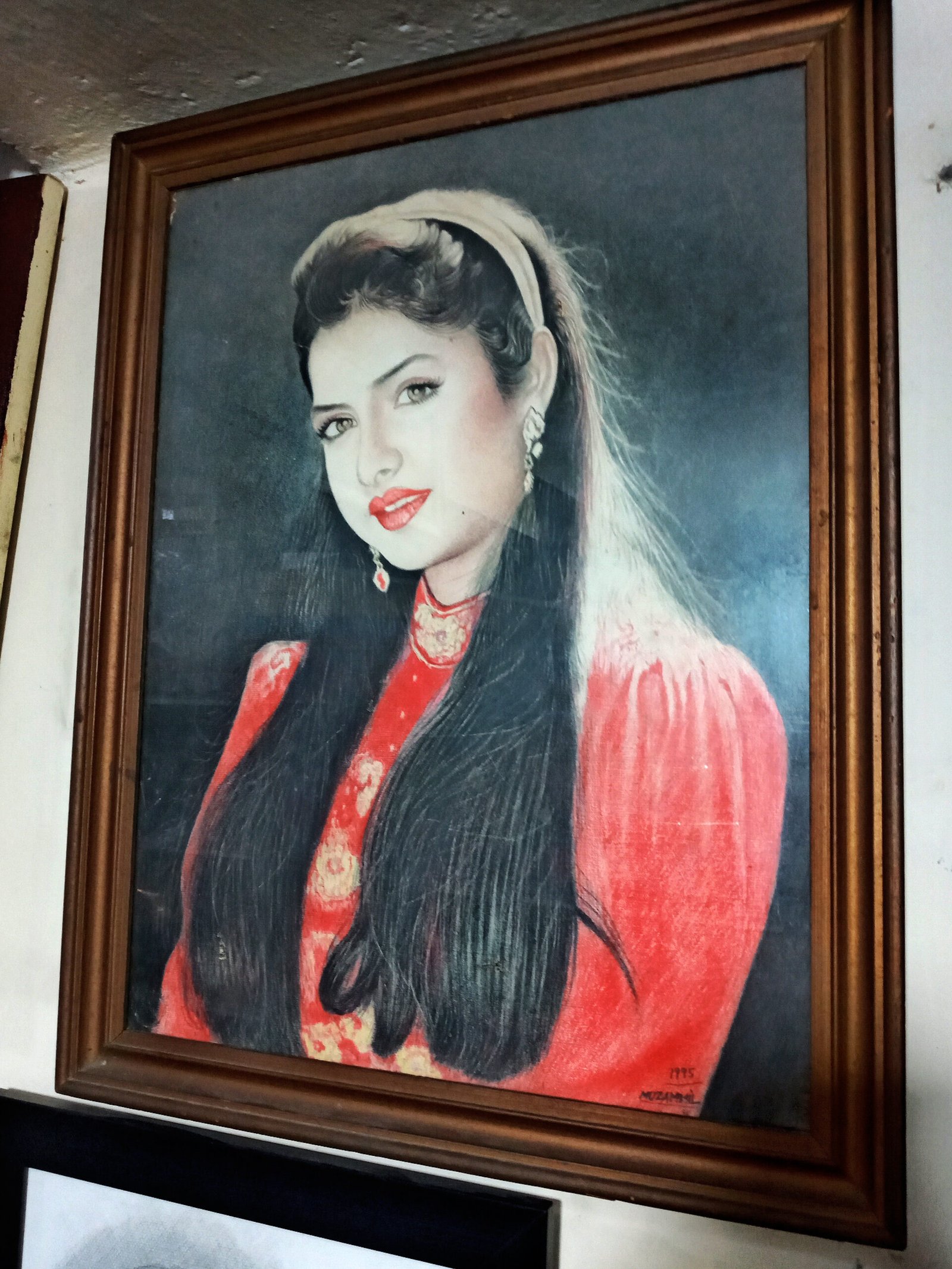 Divya Bharti Color Pincil Drawing